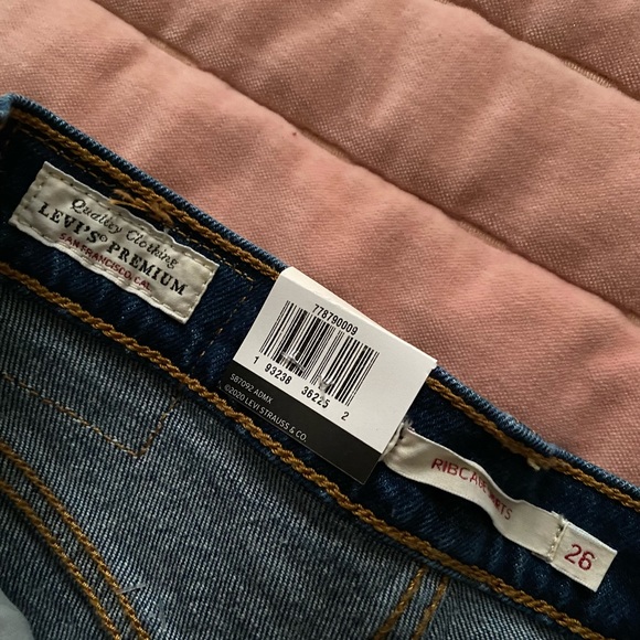 LEVIS RIBCAGE shorts - Picture 5 of 5